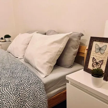 Charming 3 Bedrooms Apartment, Cool Neighbourhood Lisbona