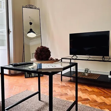 Charming 3 Bedrooms Apartment, Cool Neighbourhood Lisboa