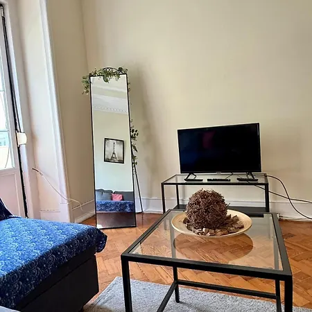 Charming 3 Bedrooms Apartment, Cool Neighbourhood Lisbon