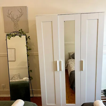 Charming 3 Bedrooms Apartment, Cool Neighbourhood Lägenhet Lisboa