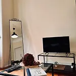 דירה Charming 3 Bedrooms Apartment, Cool Neighbourhood ליסבון